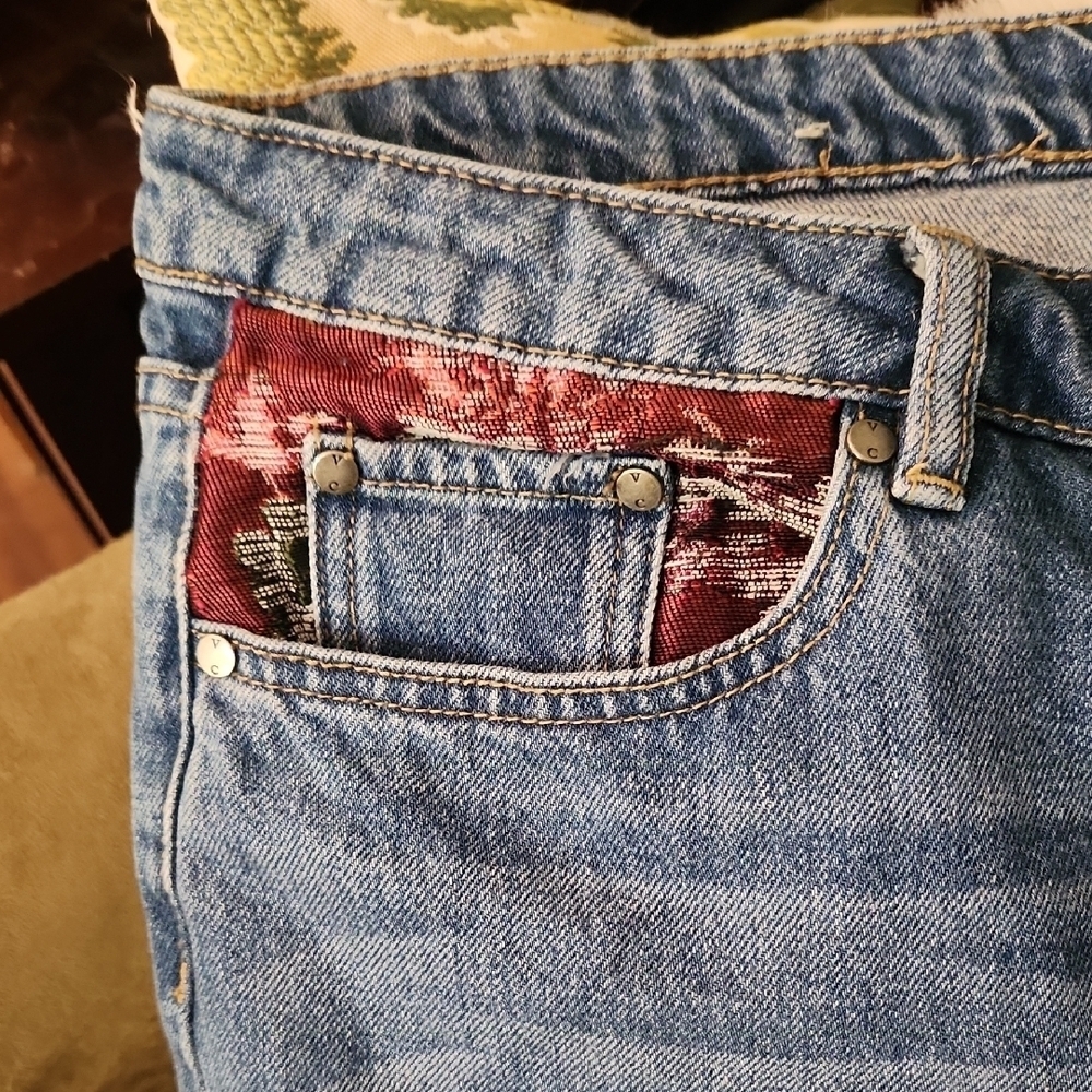 Vince Camuto Blue Distressed Jeans with Maroon Details-Size 14 - Picture 2 of 5